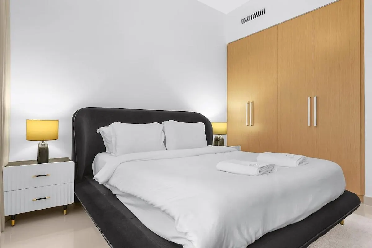 First Class 2Br Creek Harbour & Burj Views Dubai